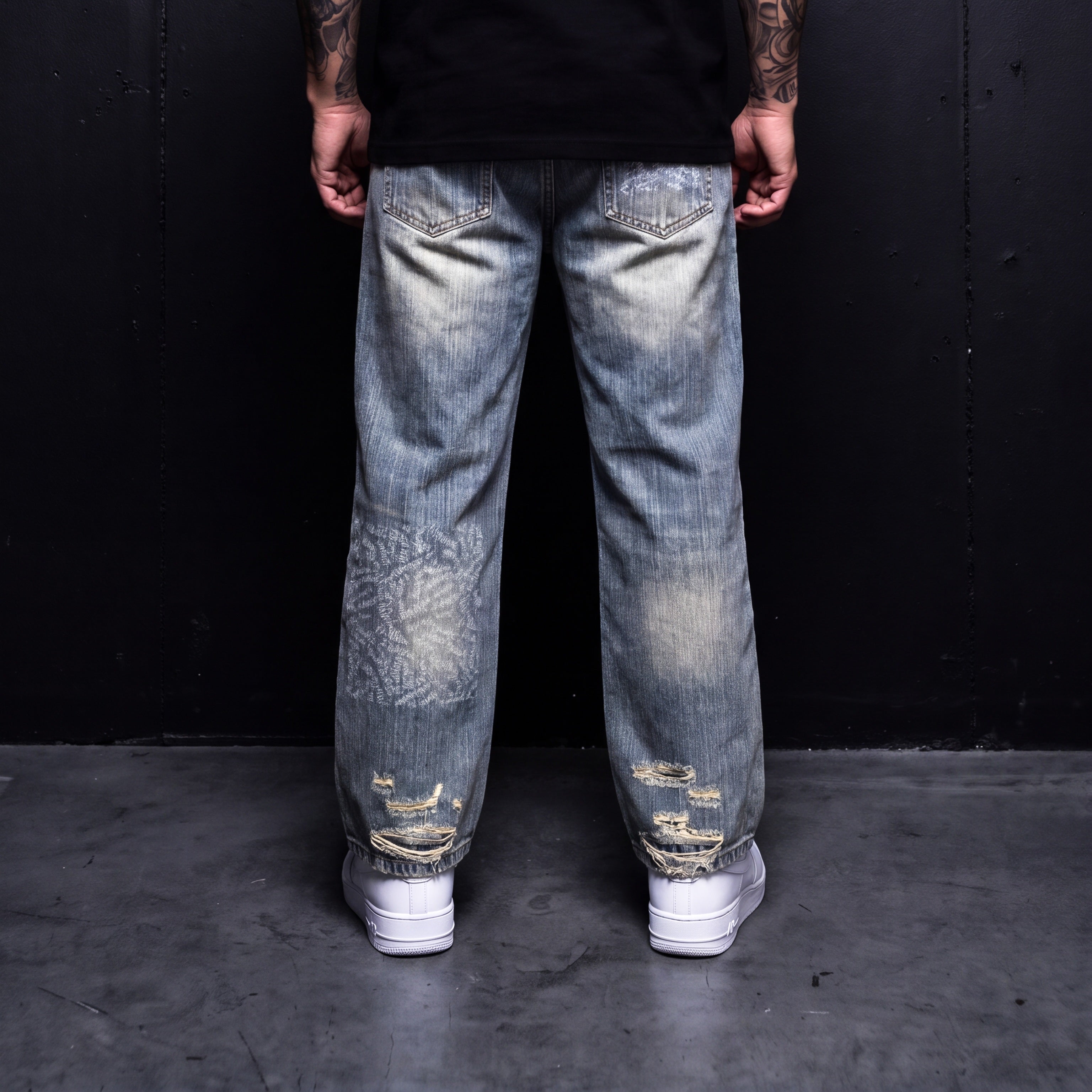 Vintage Wash Distressed Denim Jeans - No Hesi